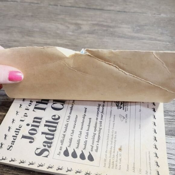 Vintage 90s The Saddle Club BY Bonnie Bryant #29 #20 Book Bundle - Picture 3 of 12